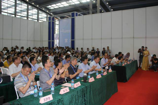 ag公司科技贺中国首届安防系统集成联盟高端峰会暨深安协20周年庆典隆重举行